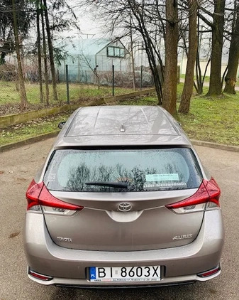 Toyota Auris cena 52500 przebieg: 78000, rok produkcji 2015 z Białystok małe 254